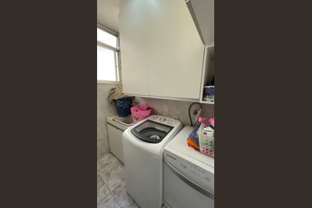 Apartamento para alugar com 57m², 2 quartos e 1 vagaÁrea de Serviço