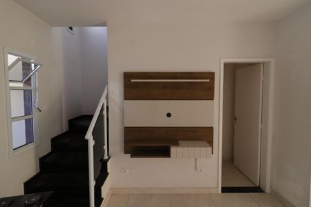 Sala de casa à venda com 2 quartos, 96m² em Pestana, Osasco