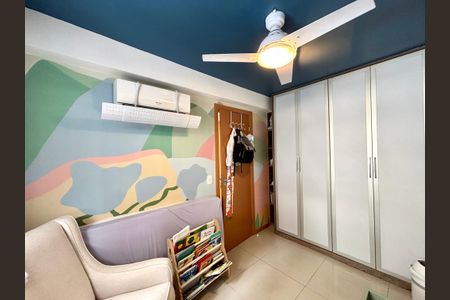 Apartamento à venda com 153m², 3 quartos e 2 vagasQuarto 2