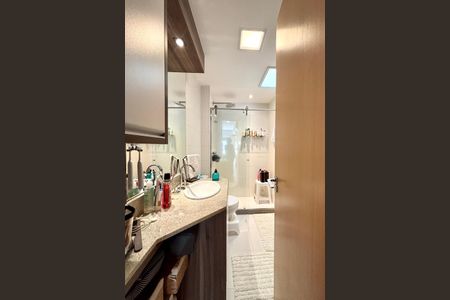 Apartamento à venda com 153m², 3 quartos e 2 vagasSuíte - banheiro