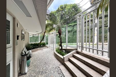 Apartamento à venda com 153m², 3 quartos e 2 vagasPortaria