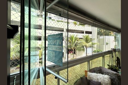 Apartamento à venda com 153m², 3 quartos e 2 vagasPlaca