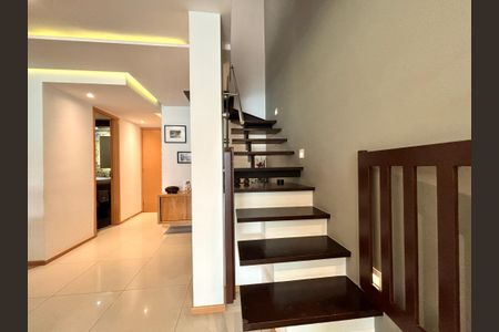 Apartamento à venda com 153m², 3 quartos e 2 vagasSala