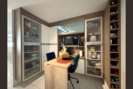 Apartamento à venda com 153m², 3 quartos e 2 vagasCozinha