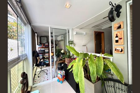 Apartamento à venda com 153m², 3 quartos e 2 vagasEscritório