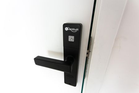 Apartamento à venda com 69m², 2 quartos e 1 vagaFechadura Eletrônica