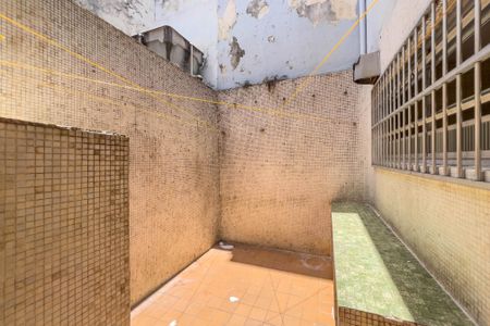 Casa à venda com 101m², 3 quartos e sem vagaQuintal e área de serviço 