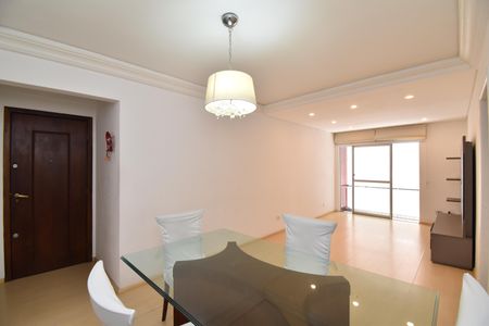 Apartamento para alugar com 143m², 3 quartos e 1 vagaSala