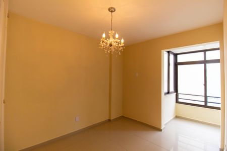 Apartamento para alugar com 114m², 4 quartos e 1 vaga