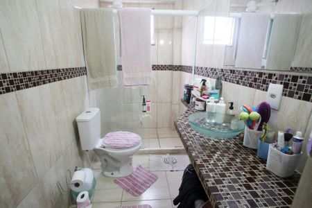 Casa para alugar com 200m², 3 quartos e sem vagaBanheiro da Suíte