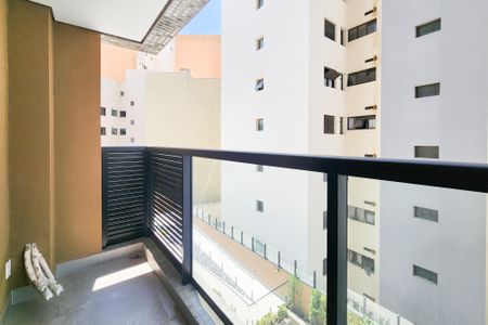 Apartamento à venda com 84m², 2 quartos e 2 vagas Apartamento à venda com 84m², 2 quartos e 2 vagasVaranda do Quarto