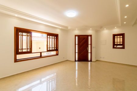 Casa à venda com 211m², 3 quartos e 4 vagasSala