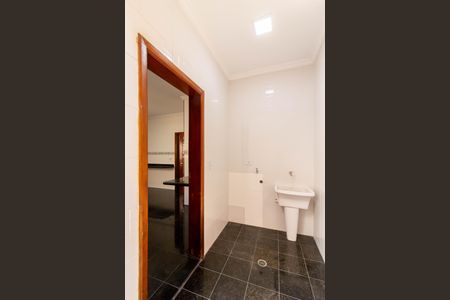 Casa à venda com 211m², 3 quartos e 4 vagasArea de Serviço 