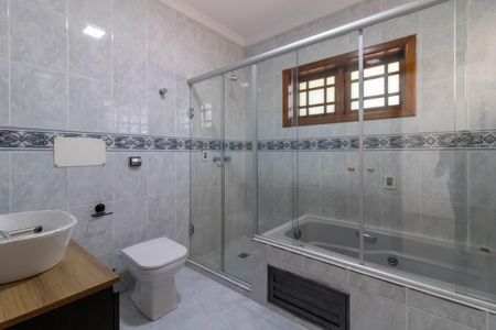 Casa à venda com 211m², 3 quartos e 4 vagasSuíte