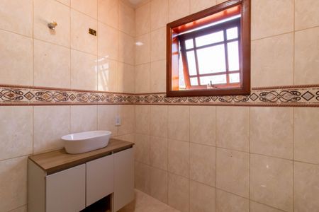 Casa à venda com 211m², 3 quartos e 4 vagasBanheiro 