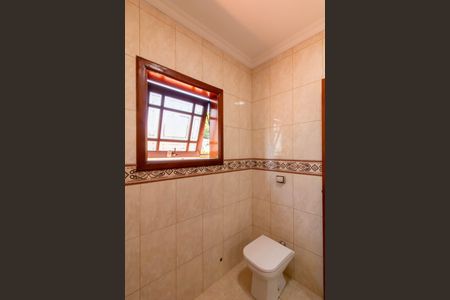 Casa à venda com 211m², 3 quartos e 4 vagasBanheiro 