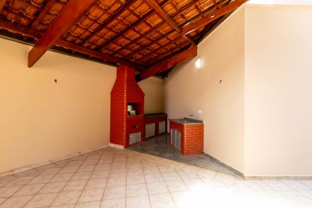 Casa à venda com 211m², 3 quartos e 4 vagasChurrasqueira