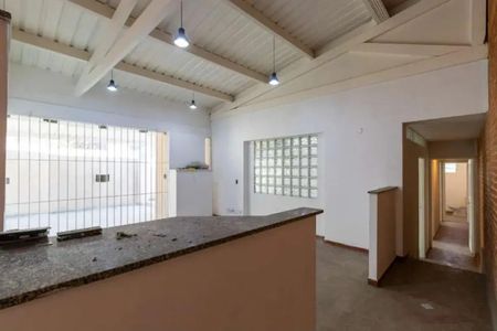 Casa à venda com 240m², 4 quartos e 4 vagasFoto 05