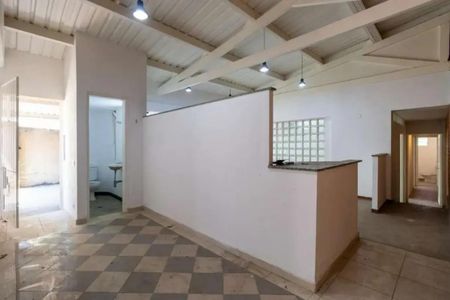 Casa à venda com 240m², 4 quartos e 4 vagasFoto 04