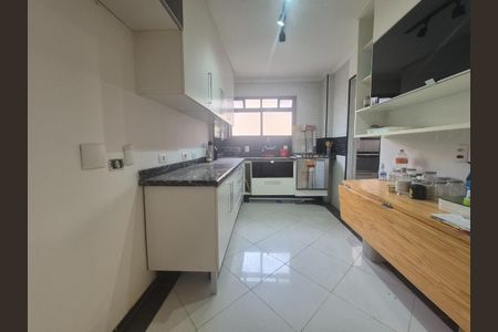 Apartamento à venda com 167m², 4 quartos e 3 vagasFoto 18