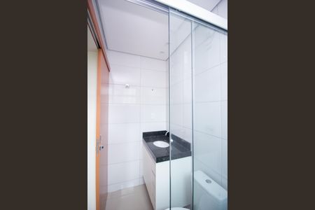 Banheiro da Suíte de apartamento à venda com 2 quartos, 69m² em Cabral, Contagem