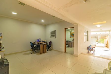 Casa à venda com 3 quartos, 190m² em Saúde, São Paulo