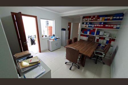 Foto 04 de casa à venda com 4 quartos, 190m² em Saúde, São Paulo