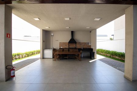 Apartamento à venda com 44m², 2 quartos e 1 vaga Apartamento à venda com 44m², 2 quartos e 1 vagaÁrea comum - Churrasqueira