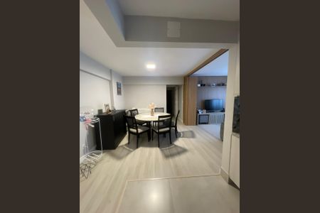 Sala de apartamento à venda com 2 quartos, 93m² em Vila Madalena, São Paulo