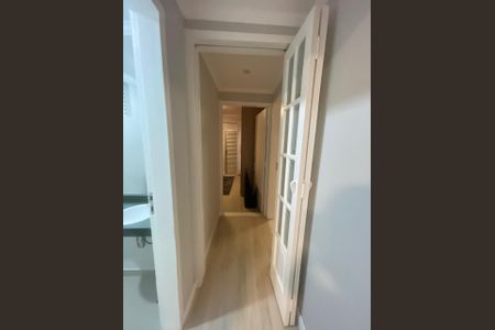 Corredor de apartamento à venda com 2 quartos, 93m² em Vila Madalena, São Paulo