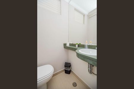 Apartamento à venda com 93m², 2 quartos e 1 vaga Apartamento à venda com 93m², 2 quartos e 1 vagaBanheiro