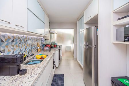Apartamento à venda com 93m², 2 quartos e 1 vaga Apartamento à venda com 93m², 2 quartos e 1 vagaCozinha