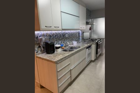 Cozinha de apartamento à venda com 2 quartos, 93m² em Vila Madalena, São Paulo