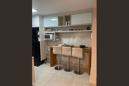 Apartamento à venda com 93m², 2 quartos e 1 vagaCozinha