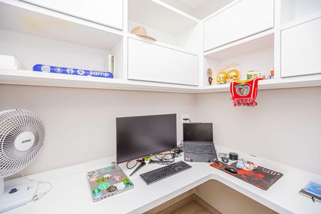 Apartamento à venda com 93m², 2 quartos e 1 vaga Apartamento à venda com 93m², 2 quartos e 1 vagaQuarto