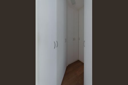 Apartamento à venda com 50m², 1 quarto e 1 vaga Apartamento à venda com 50m², 1 quarto e 1 vagaCloset do quarto