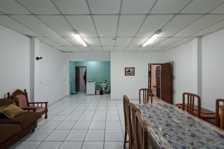 Casa para alugar com 200m², 2 quartos e 3 vagas Casa para alugar com 200m², 2 quartos e 3 vagasArea de lazer