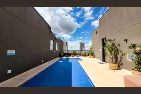 Apartamento à venda com 170m², 3 quartos e 3 vagas Apartamento à venda com 170m², 3 quartos e 3 vagasÁrea comum - Piscina