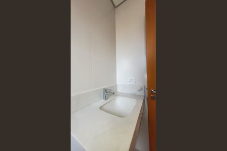 Apartamento à venda com 170m², 3 quartos e 3 vagas Apartamento à venda com 170m², 3 quartos e 3 vagasBanheiro Suite 2