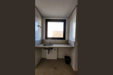 Apartamento à venda com 170m², 3 quartos e 3 vagas Apartamento à venda com 170m², 3 quartos e 3 vagasLavanderia