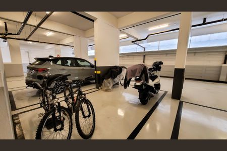 Apartamento à venda com 170m², 3 quartos e 3 vagas Apartamento à venda com 170m², 3 quartos e 3 vagasGaragem