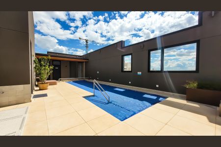 Apartamento à venda com 170m², 3 quartos e 3 vagas Apartamento à venda com 170m², 3 quartos e 3 vagasÁrea comum - Piscina