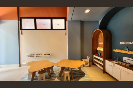 Apartamento à venda com 170m², 3 quartos e 3 vagas Apartamento à venda com 170m², 3 quartos e 3 vagasÁrea comum - Brinquedoteca