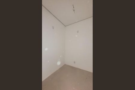 Apartamento à venda com 170m², 3 quartos e 3 vagas Apartamento à venda com 170m², 3 quartos e 3 vagasCloset Suite 1