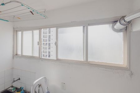 Apartamento à venda com 65m², 3 quartos e 1 vagaÁrea de Serviço