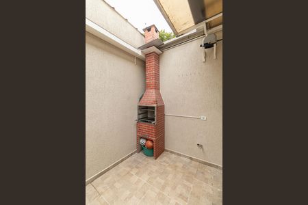 Casa de condomínio à venda com 74m², 3 quartos e 2 vagasChurrasqueira