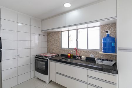 Casa de condomínio à venda com 74m², 3 quartos e 2 vagasCozinha