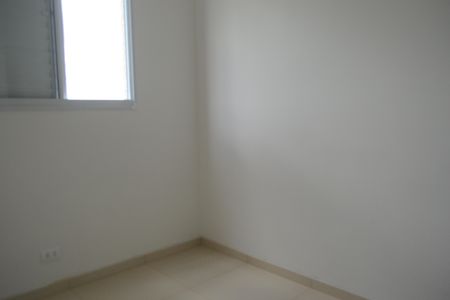 Quarto de apartamento para alugar com 2 quartos, 48m² em Parque Santa Rosa, Suzano