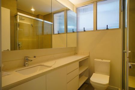 Apartamento à venda com 127m², 3 quartos e 1 vagaBanheiro