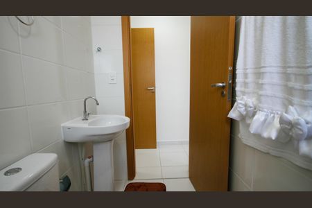 Apartamento para alugar com 62m², 2 quartos e 1 vaga Apartamento para alugar com 62m², 2 quartos e 1 vagaBanheiro da Suíte 1